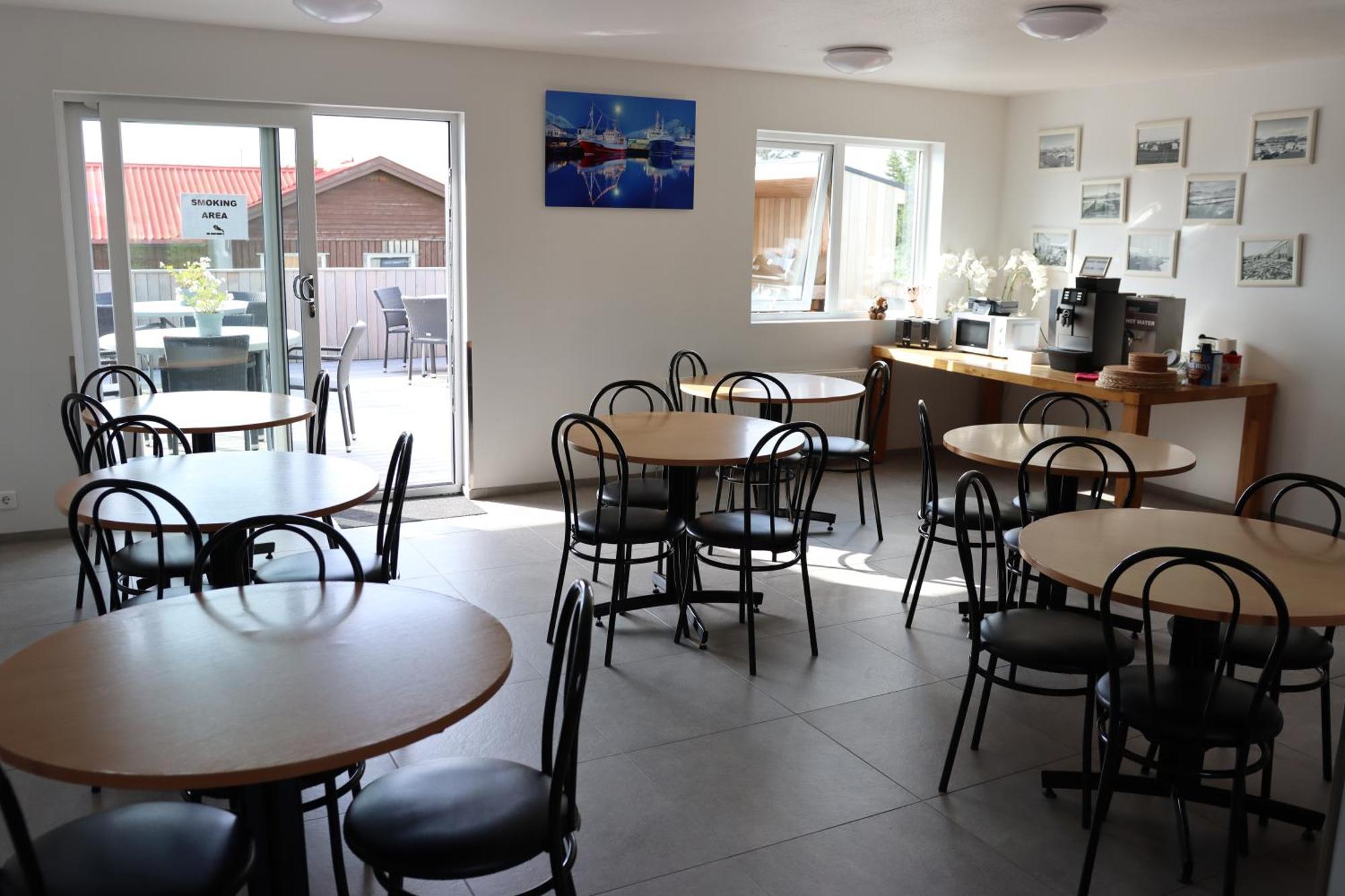 Hoefn Hostel ภายนอก รูปภาพ